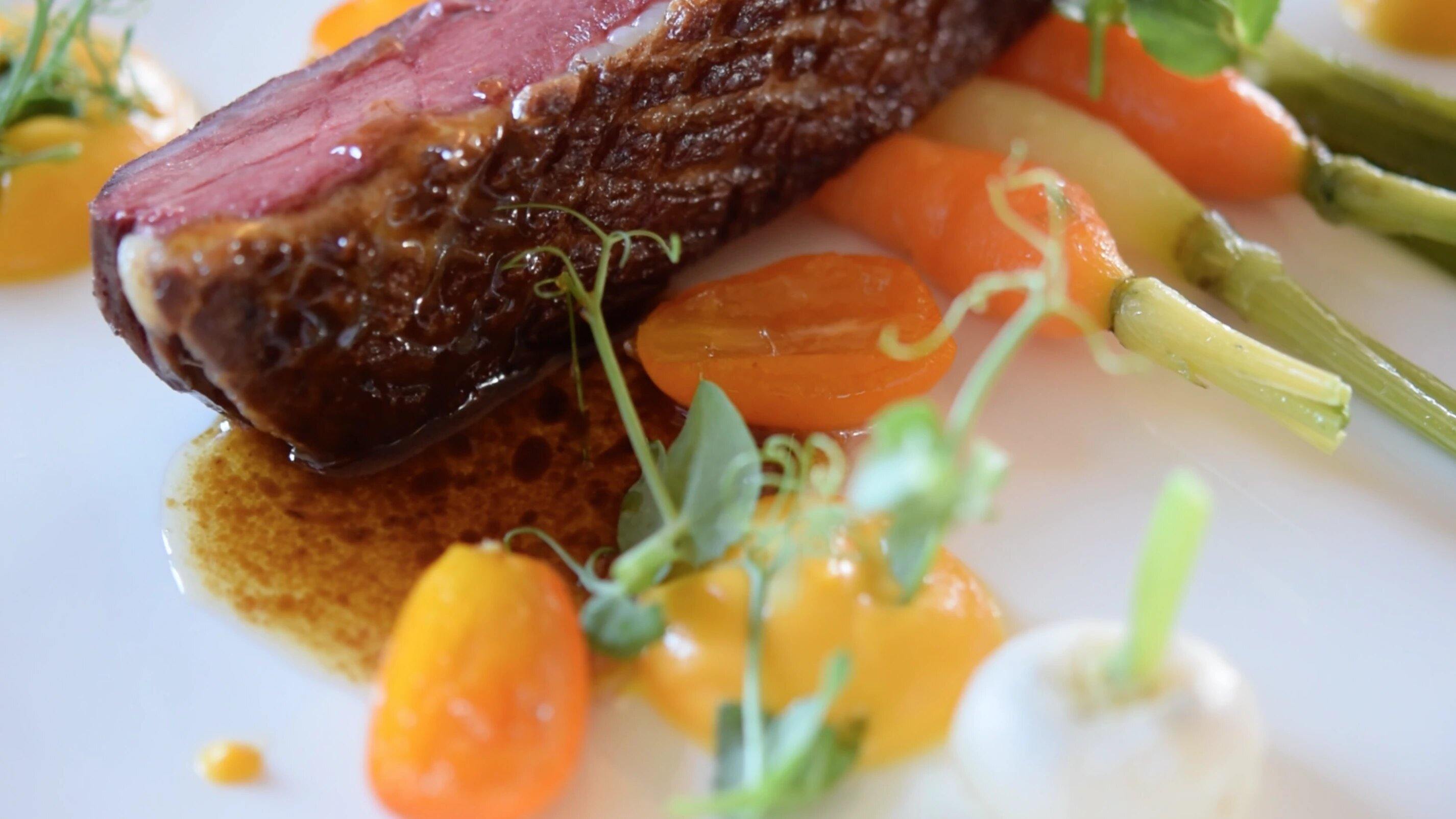 Plat signature Adam Brunet